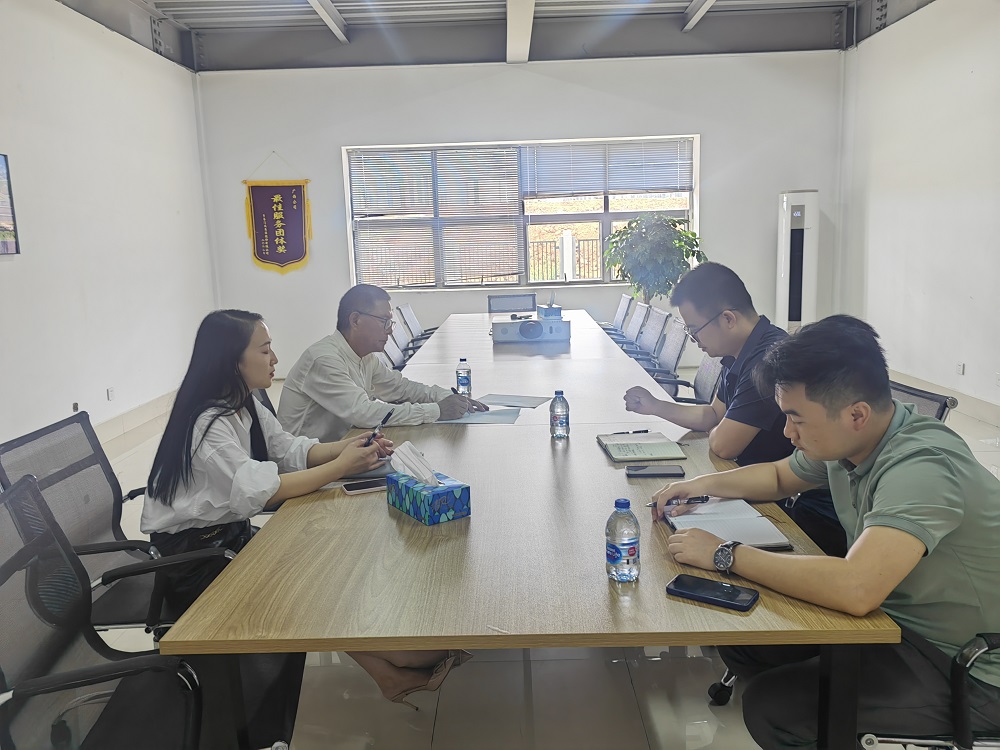深入園區(qū)企業(yè)走訪(fǎng)圖1.jpg